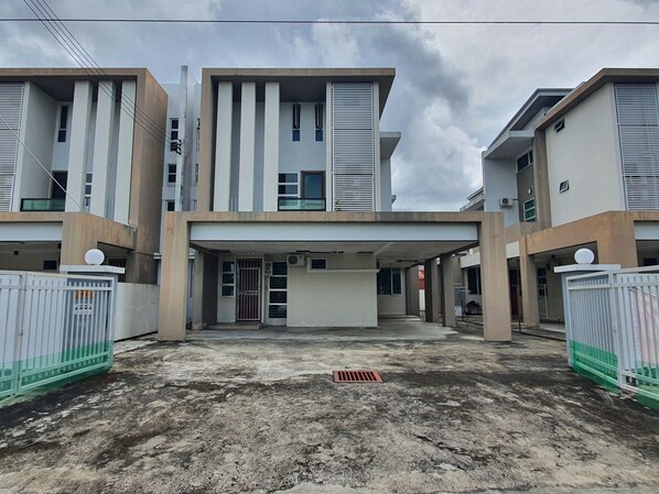 Bagian depan properti