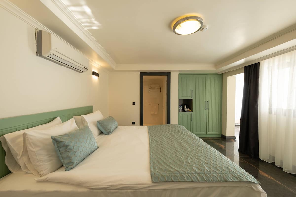 1 hálószoba, minibár (részben ingyenes) és széf a szobában