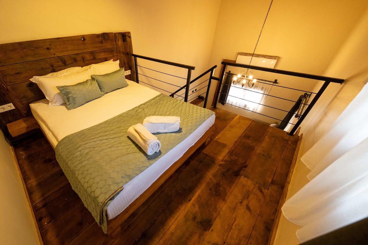 Lombház, kilátással a kertre | 1 hálószoba, minibár (részben ingyenes) és széf a szobában