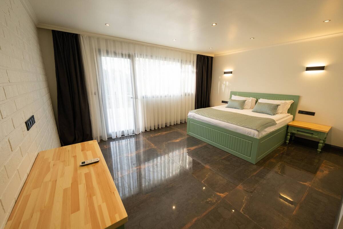 Chambre Double ou avec lits jumeaux | 1 chambre, mini-bar avec articles gratuits