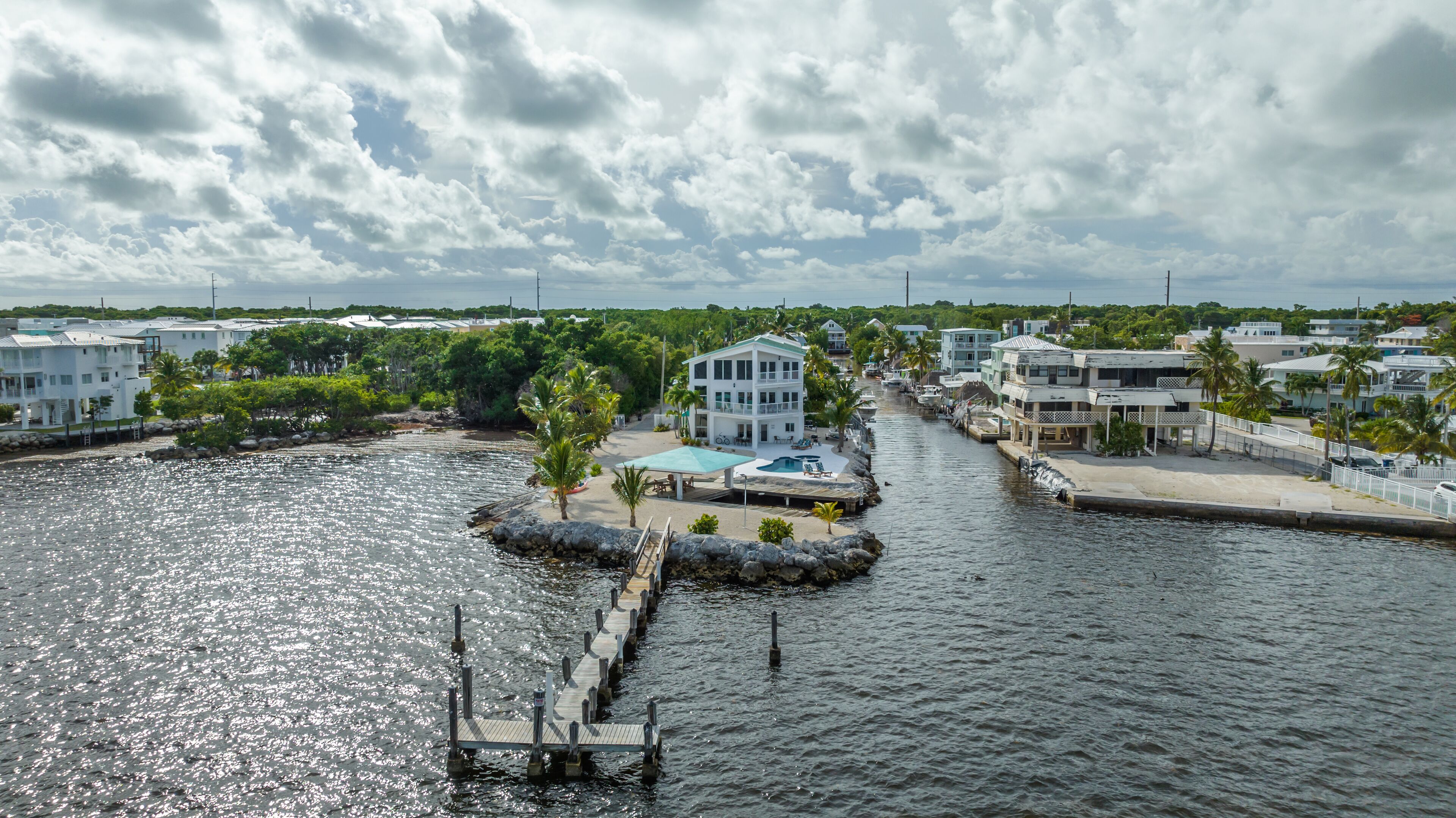 FEEL LIKE YOU LIVE ON YOUR OWN ISLAND!
