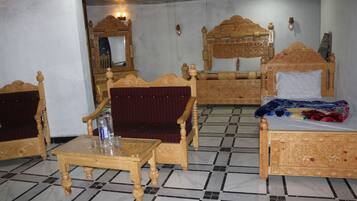 Executive Room | Iron/ironing board, free WiFi, bed sheets