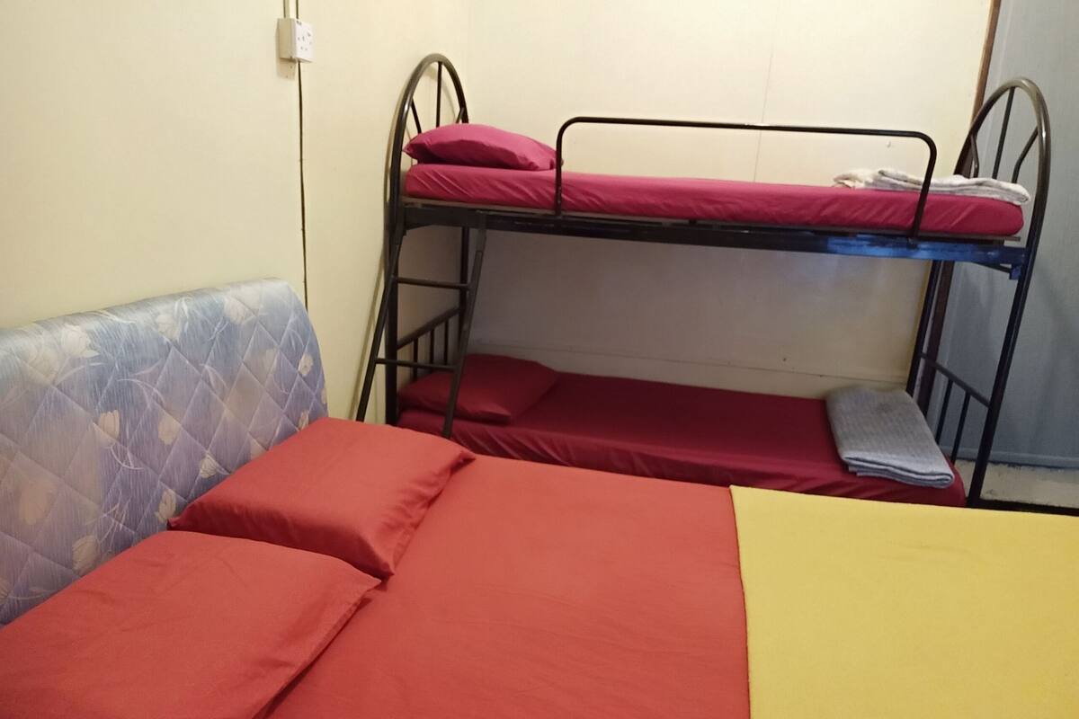 Phòng dành cho gia đình, phòng tắm riêng | Bộ trải giường 