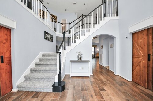 Spacious 7BR Oasis w/ Pool, Spa & Game Room