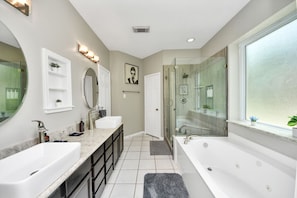 Luokittelematon kuva, 3 kautta 59, painike