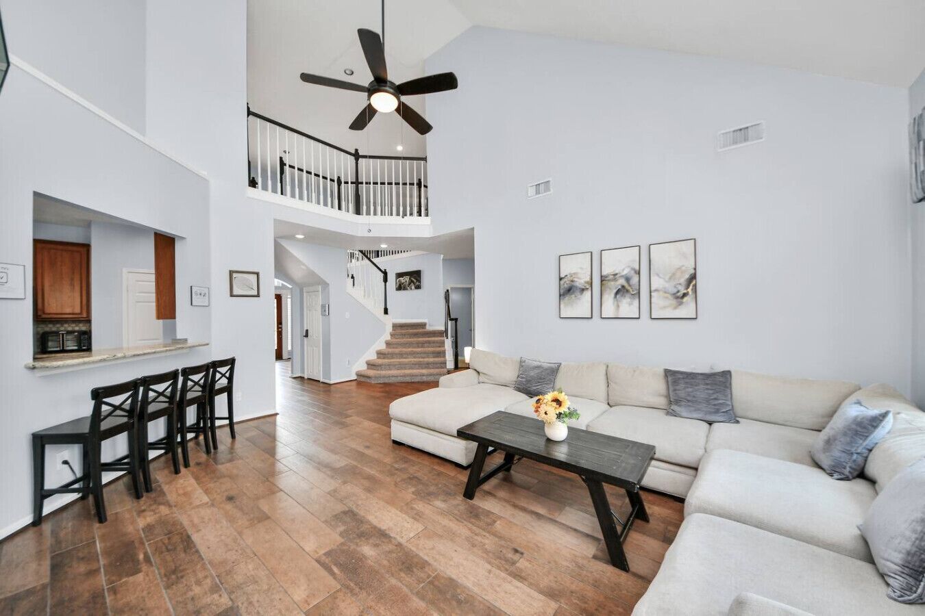 智能电视、壁炉