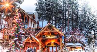 Flathead Lake Retreat | Walk to Lake-Hot Tub/Firepit
