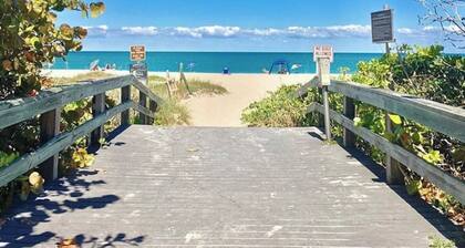 Dreamy VeroBeach House Perfect for Family Getaway