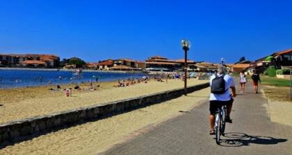 Agréable Maisonnette 2/4 pers dans résidence avec piscine.