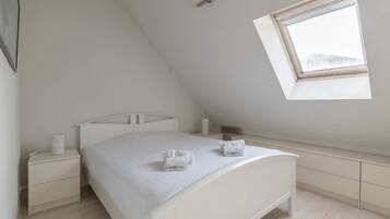 2 chambres, fer et planche Ă repasser, draps fournis