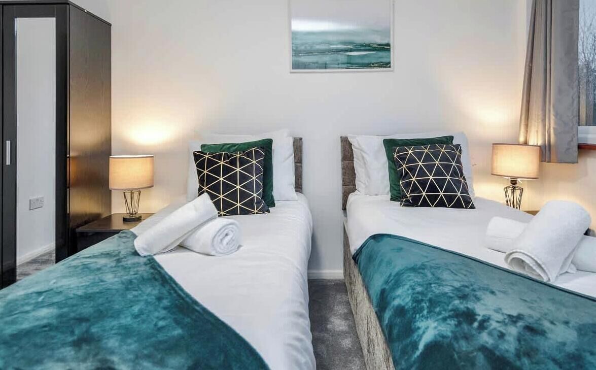 5 soverom, strykejern/-brett, wi-fi og sengetøy