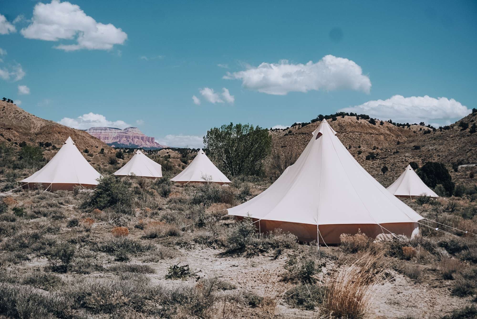 King Tent w/ Shared Bathroom - Beauty awaits you just past the red cliffs.