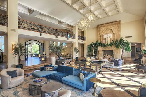 'Chateau Dumont' 15 bedroom mansion