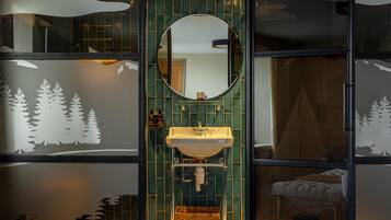 Habitació destacada | Bany | Tovalloles i paper higiènic