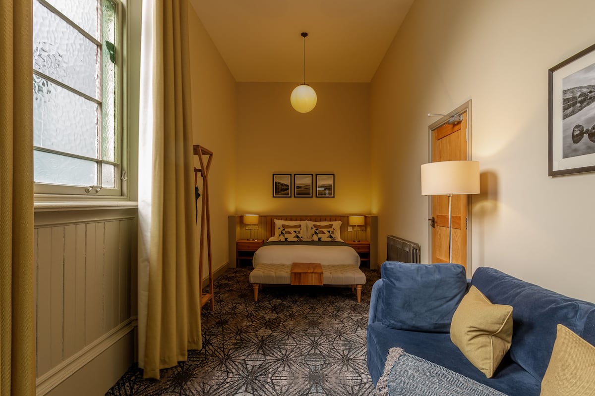 family room | individually decorated, individually furnished, desk, laptop workspace