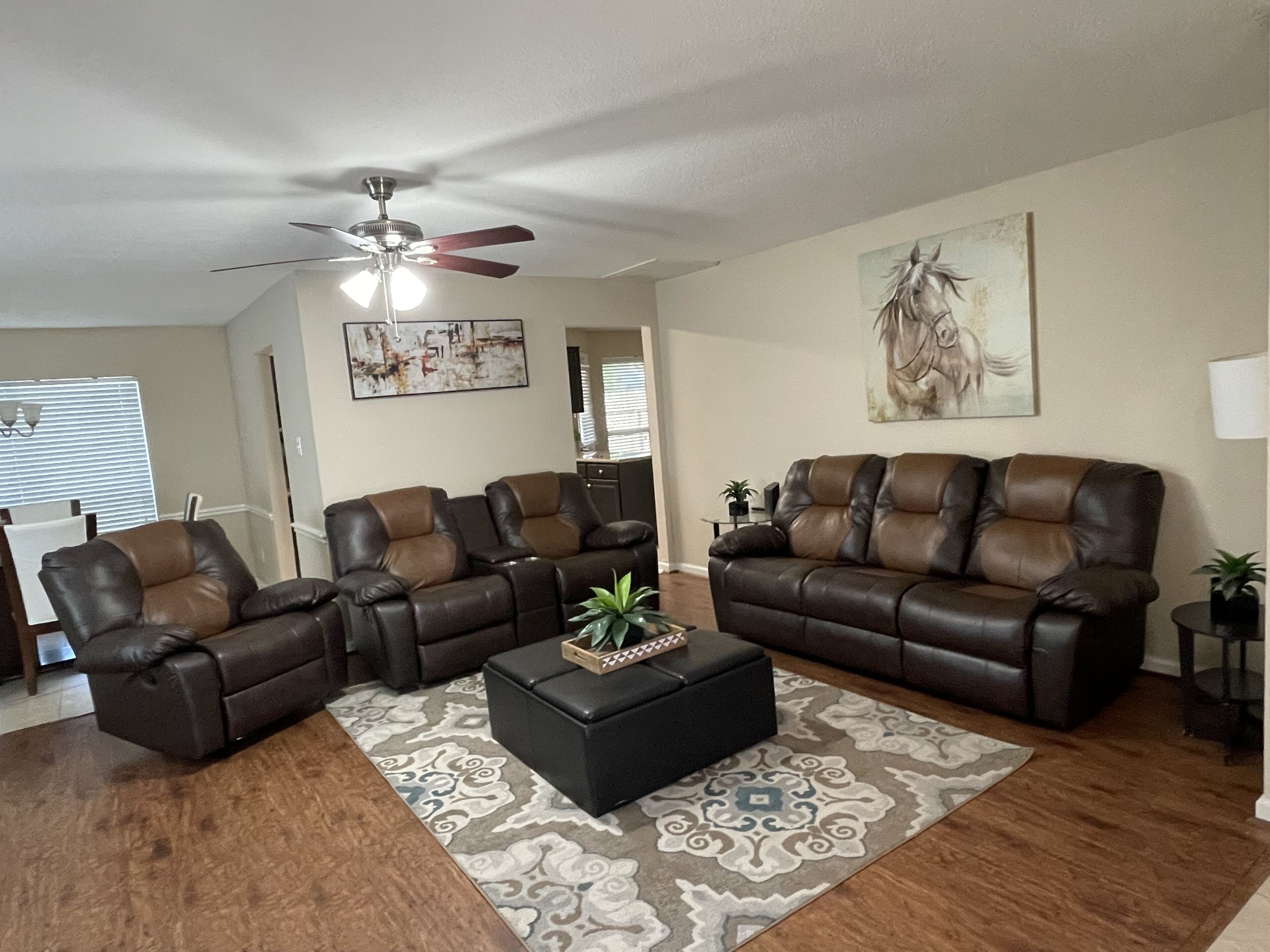 Deluxe House, 3 Bedrooms | Living area | Flat-screen TV