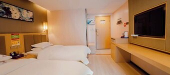 Zheng'an Manfei Hotel (Guitar Culture Squaie Branch)