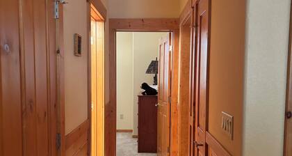 3 Bedroom Boulders Condo near Palisades and Northstar Resorts