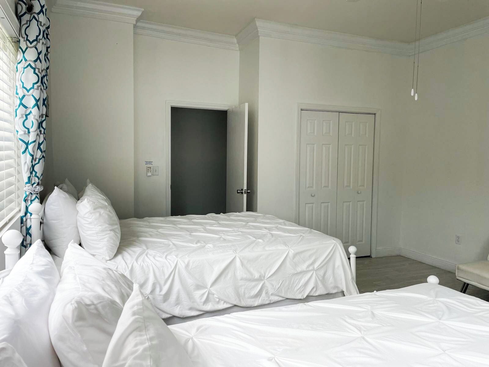 2 bedrooms, desk, iron/ironing board, free WiFi