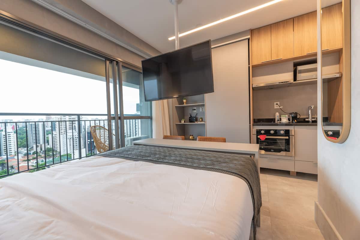 Studio Standard | Ropa de cama hipoalergénica, decoración individual, wifi gratis