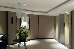 Unclassified image, 3 of 63, button - Hantang Hotel (Taining)
