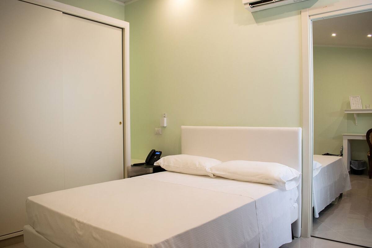 Hypo-allergenic bedding, down duvets, minibar, in-room safe