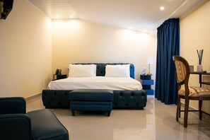Hypo-allergenic bedding, down duvets, minibar, in-room safe