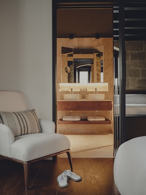 Premium-Studiosuite, 1 King-Bett, Balkon, Stadtblick