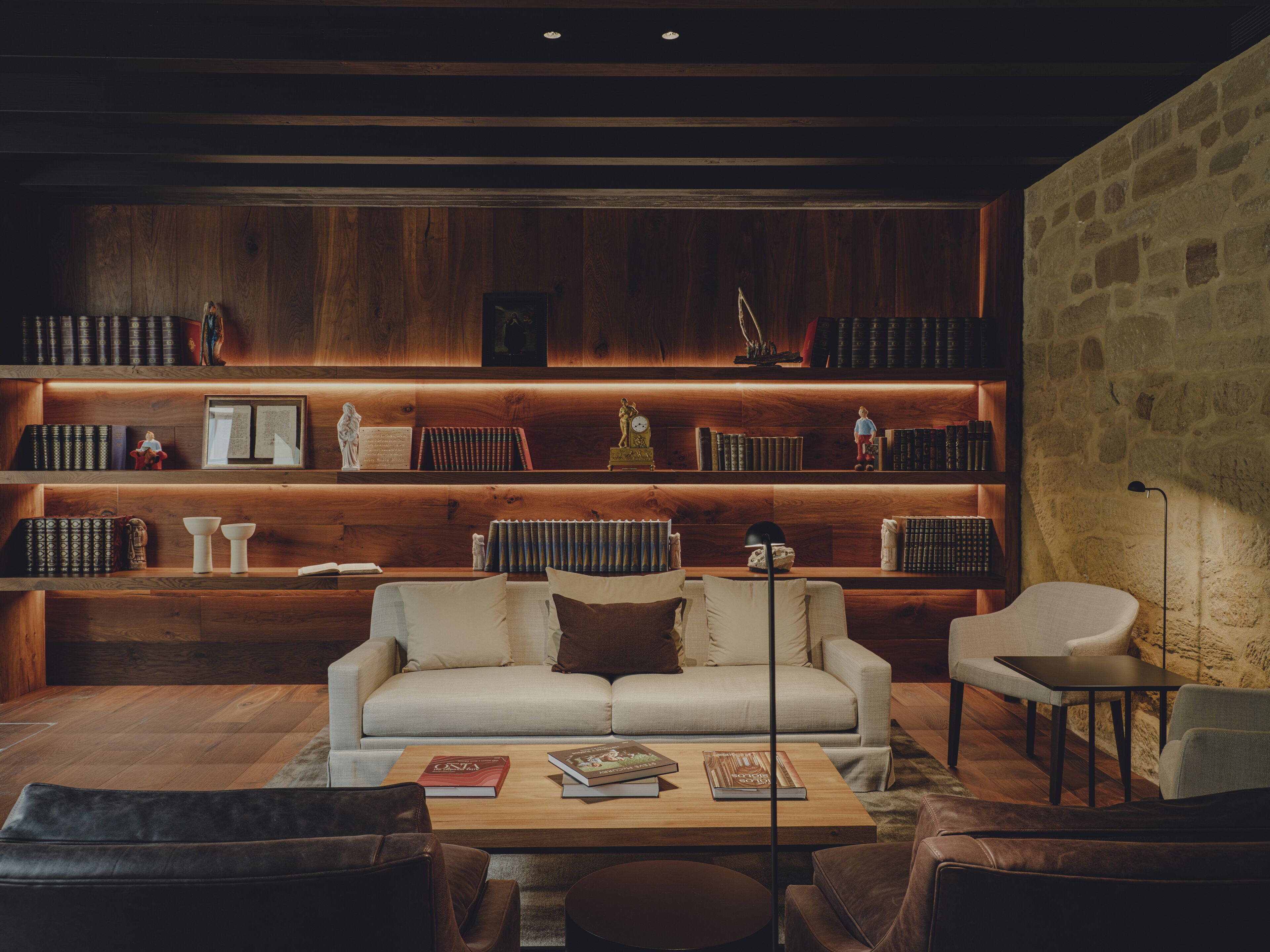 43-inch lcd tv with digital channels, tv, netflix