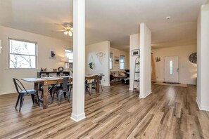 Interior - Blissful Mountain retreat with Amazing Views (Boone)