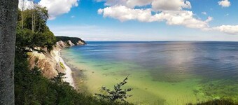 MeerZeit-modern vacation apartment with a view of the sea and Stralsund