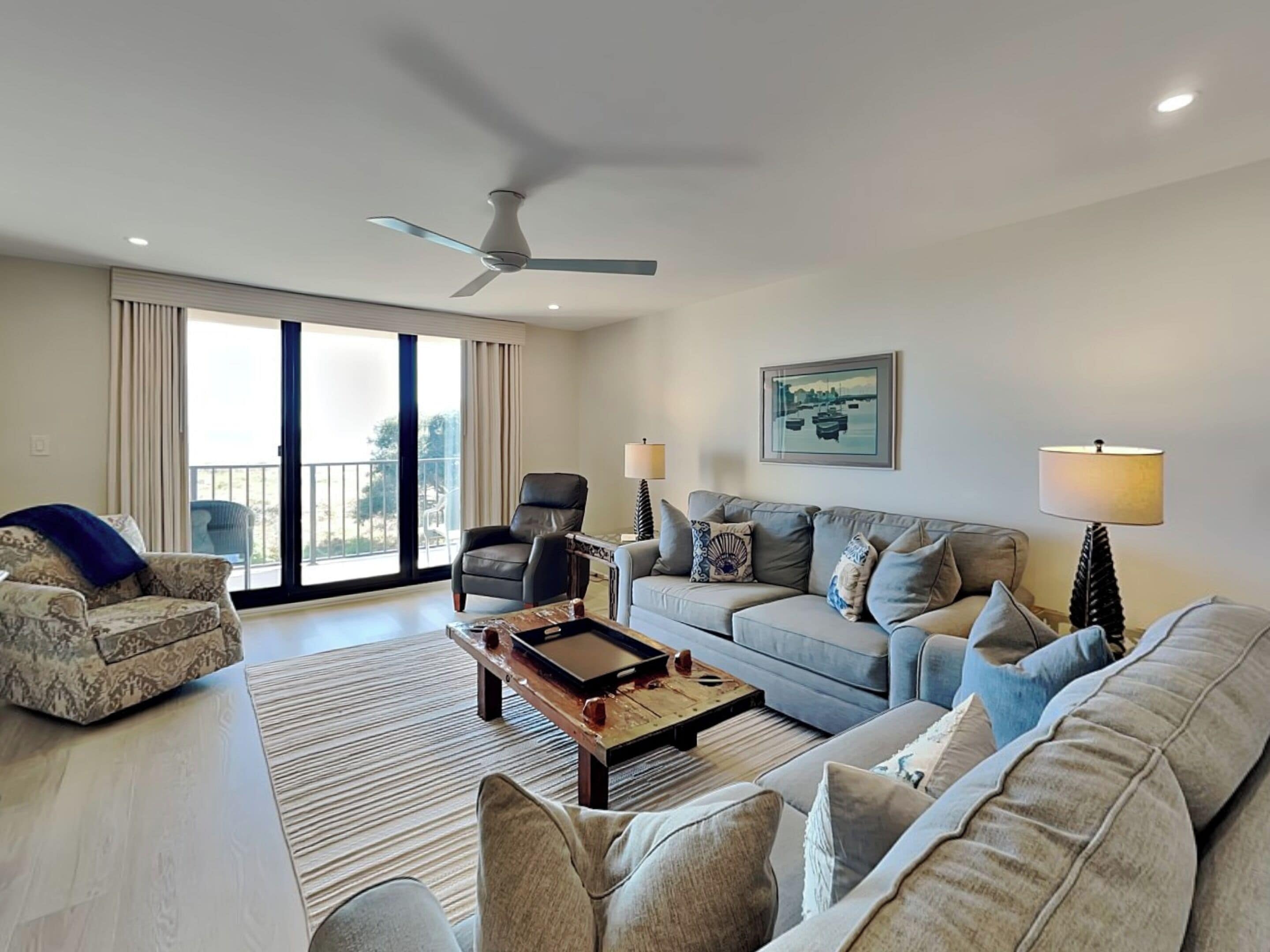 Condo (3 Bedrooms) | Vista frontal de la propiedad