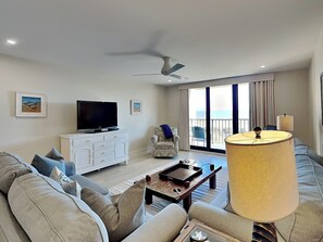 Condo (3 Bedrooms) | Property amenity