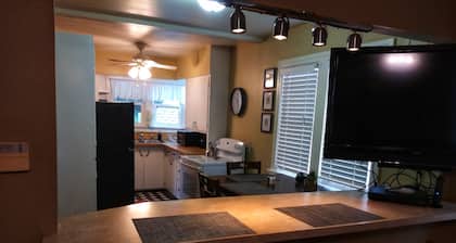 The Owls Den. Entire Main Level Home All To Yourself.