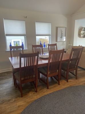 Dining - Lakefront Three Bedroom Cottage (swanton)