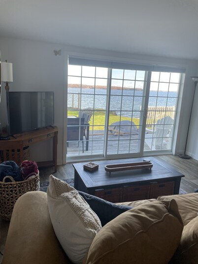 Lakefront Three Bedroom Cottage