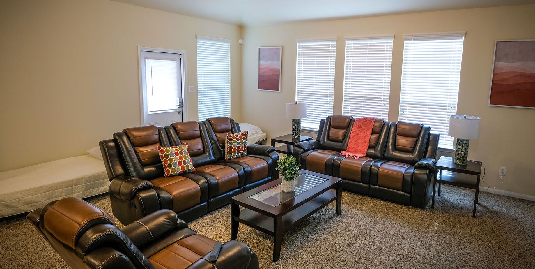 Luxury House, 6 Bedrooms, Non Smoking | Living area | Flat-screen TV