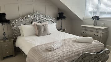 3 quartos, ferros/tábuas de passar roupa, Wi-Fi de cortesia