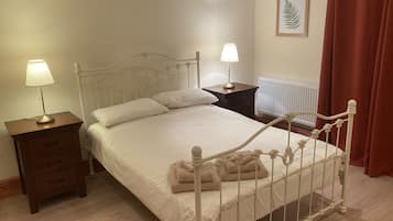 1 bedroom, iron/ironing board, travel cot, free WiFi