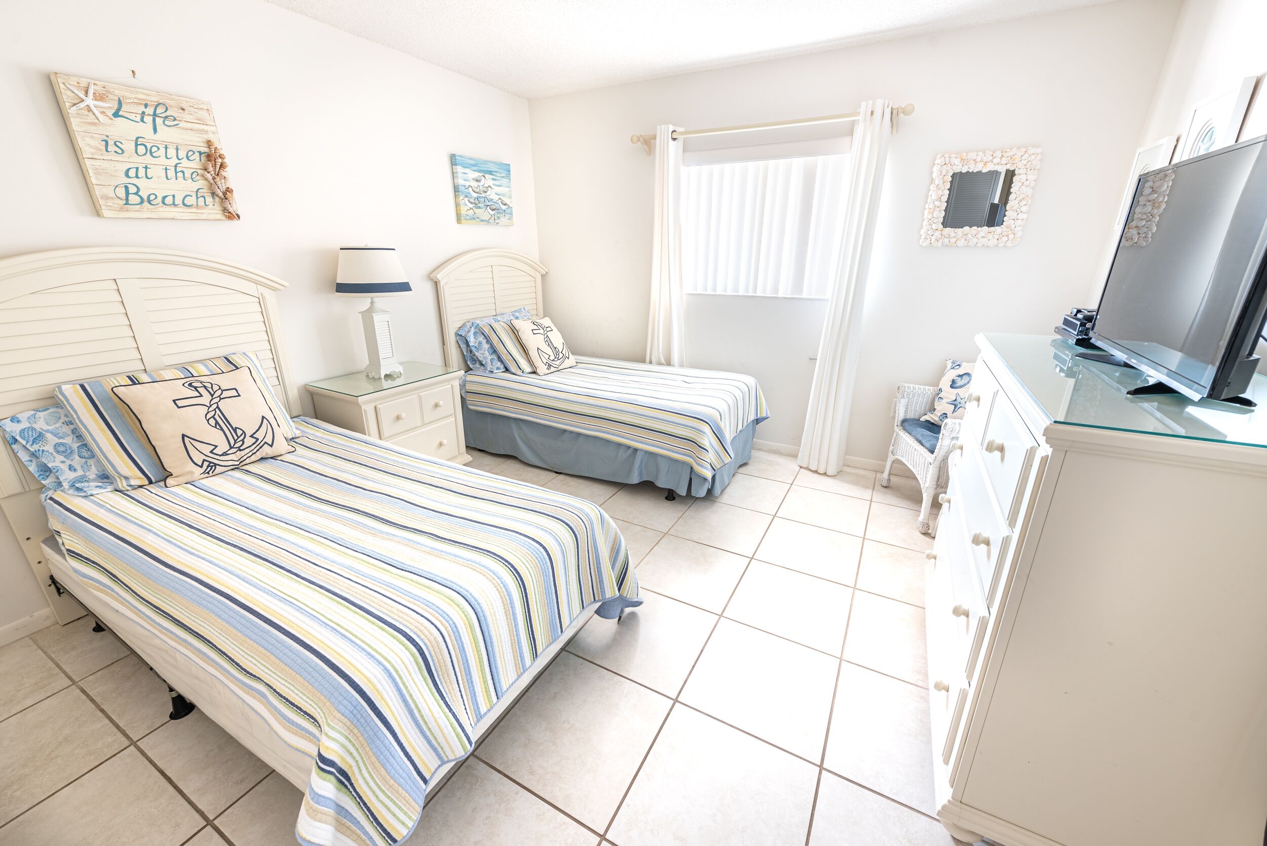 Oceanfront 2br 2ba Condo 5th Floor Balcony Ocean Views, 504 - Melbourne Beach, FL