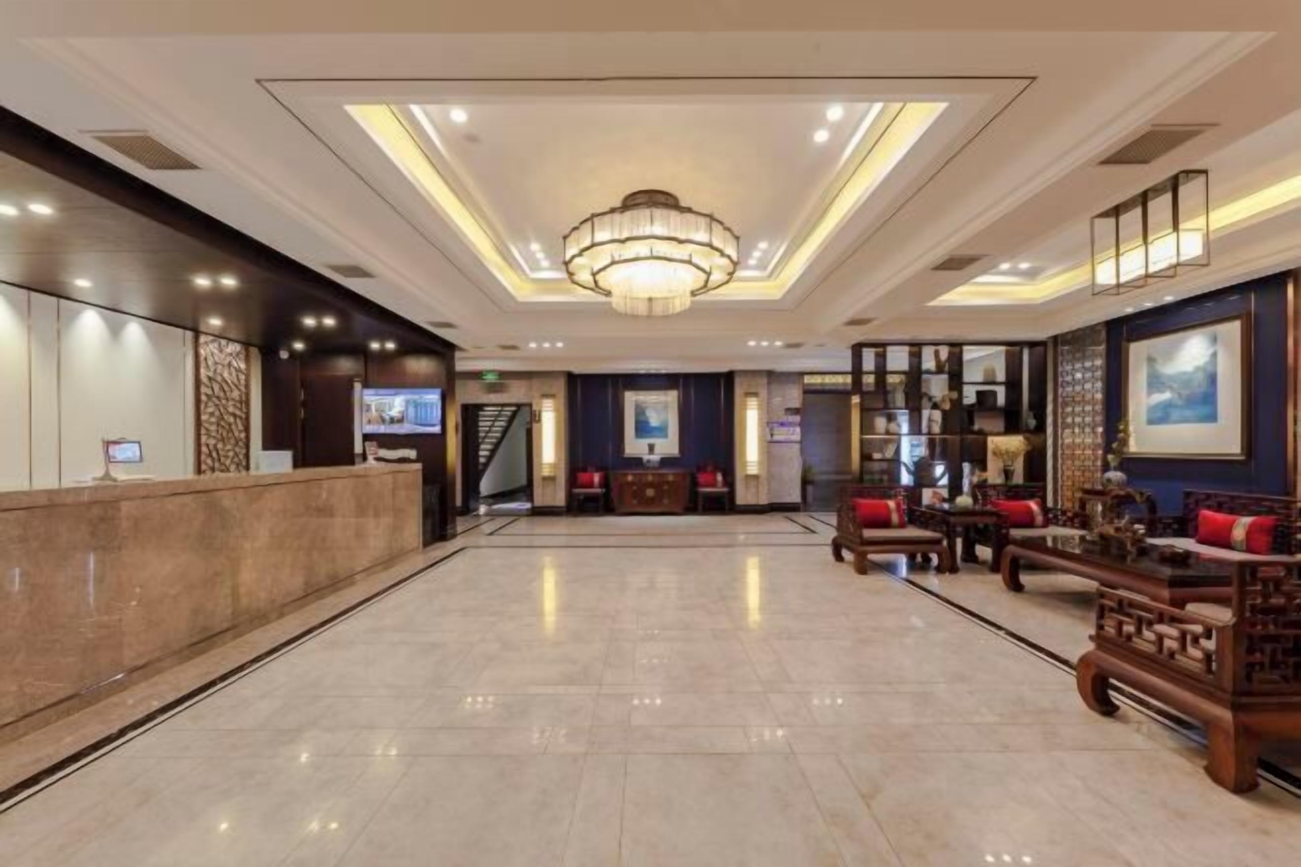 المنشأة من الخارج