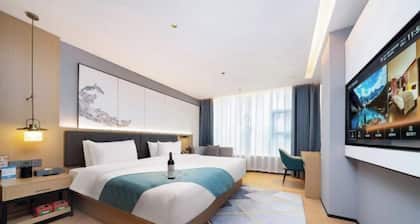 Ausland International Hotel