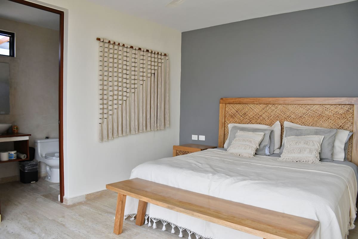 1 habitación, wifi gratis y ropa de cama