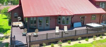 Riverview Lodge-5 bdrm/ 3 bth Big Discounts