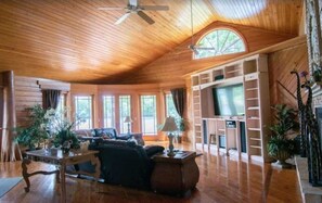 Smart TV, fireplace, offices