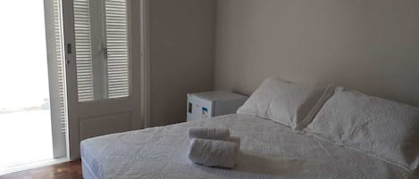 Wifi gratis y ropa de cama
