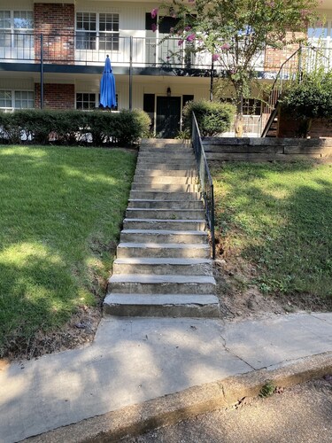 Oxford Town-Close to Campus and Walking Trails-New Furniture!