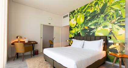 Grapple Hotel