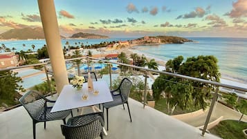 Suite Premium, 1 letto king con divano letto | Terrazza/patio