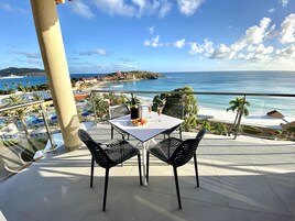 Premium Suite, 1 King Bed with Sofa bed | Terrace/patio